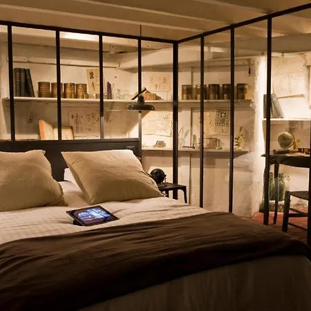 Apartament Unique A ! Surprenantes- Jules Verne