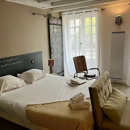 Unique A ! Surprenantes- Jules Verne ナント