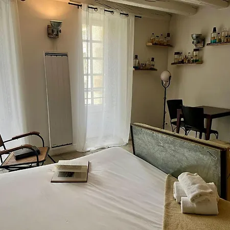 Unique A ! Surprenantes- Jules Verne *