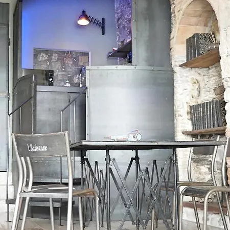 Apartman Surprenantes- Jules Verne