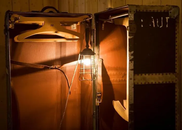 Unique A ! Surprenantes- Jules Verne Daire *