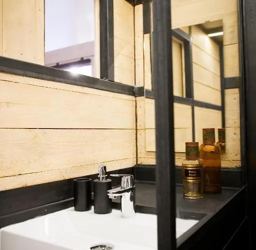 Unique A ! Surprenantes- Jules Verne Daire *