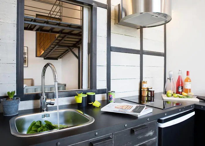 Unique A ! Surprenantes- Jules Verne Daire