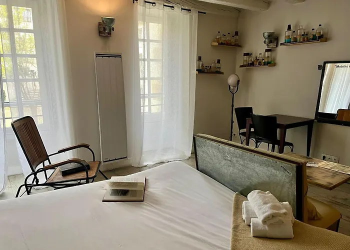 Unique A ! Surprenantes- Jules Verne *