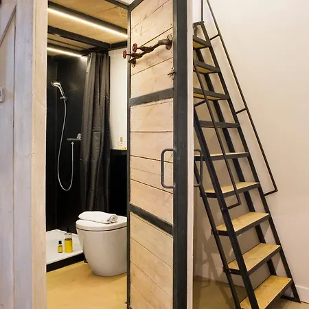 アパート Surprenantes- Jules Verne ナント