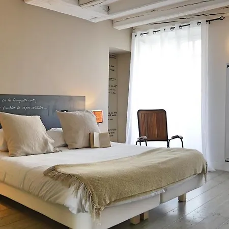 Surprenantes- Jules Verne Apartmán *